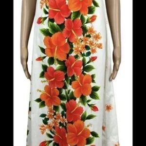 Vintage 1960’s Hawaiian Wedding Maxi Dress Size S. Excellent Condition